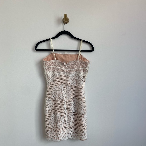 WHITE LACY DRESS - Picture 10 of 11